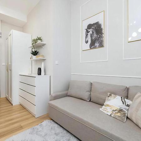 Q2 Warsaw Apartments Eksteriør bilde